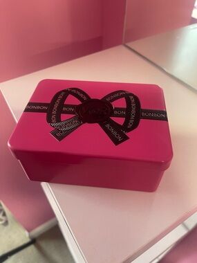 Viktor & Rolf Pink Bonbon Ribbon Tin